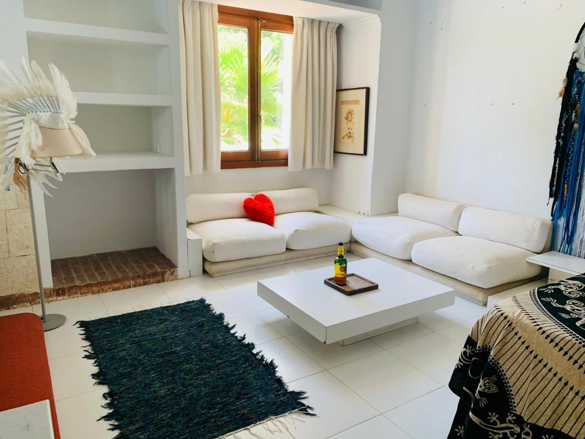 Ibiza Paradise Bed and Breakfast Santa Eularia des Riu Buitenkant foto