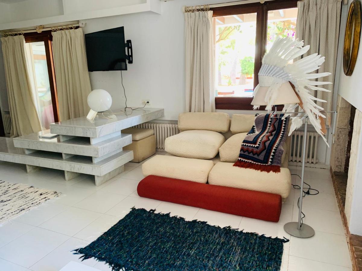 Ibiza Paradise Bed and Breakfast Santa Eularia des Riu Buitenkant foto